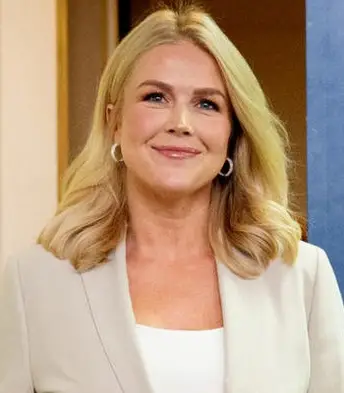 Karoline Leavitt Profile