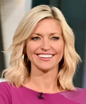 Ainsley Earhardt pesos di peso