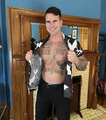 Josh Seiter Biography