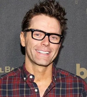 Il peso del peso di Bobby Bones misura il corpo misura il corpo etnico