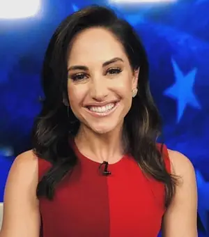 Misure di dimensioni del peso wiki del peso di Emily Compagno