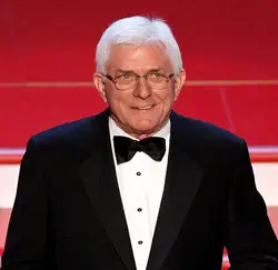 Phil Donahue iskee takaisin
