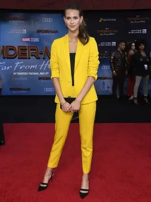 Jeanne Cadieu Height Weight Stats