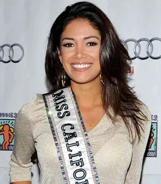 Nicole Johnson Phelps Il corpo misura i pesi della scarpa organica