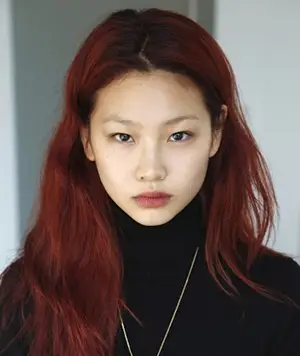 Hoyeon Jung Poight Dimensione del corpo Misura la famiglia