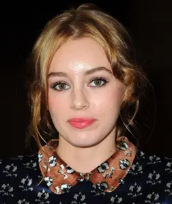 Keeley Hazell misura il peso peso peso dimensione