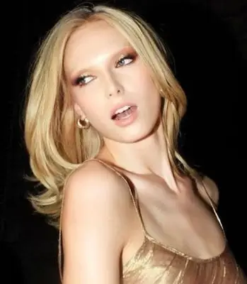 Alex Consani Profile