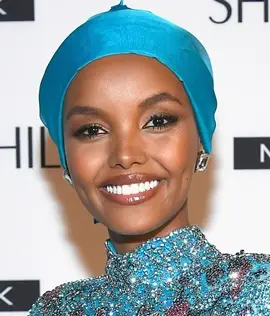Halima Aden misura Peso Peso Dimensione dell'ottone Dati di grasso