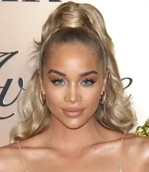 Model Jasmine Sanders