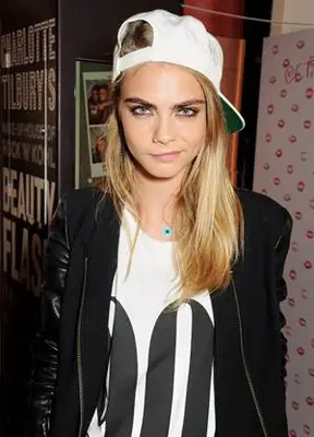 Cara Delevingne Body Measurements Shape