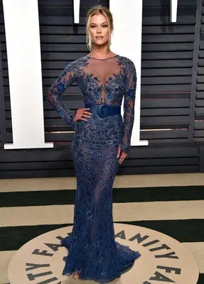 Nina Agdal Height Weight Shoe Size