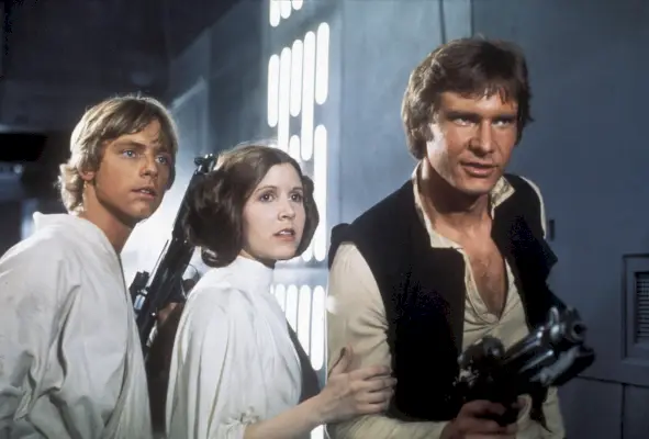 Mark Hamill, Carrie Fisher ja Harrison Ford elokuvassa Star Wars: Episode IV – A New Hope.