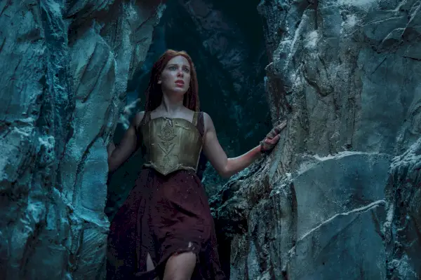'Damsel' -arvostelu: Millie Bobby Brown juuttunut CGI Uncanny Valleyyn