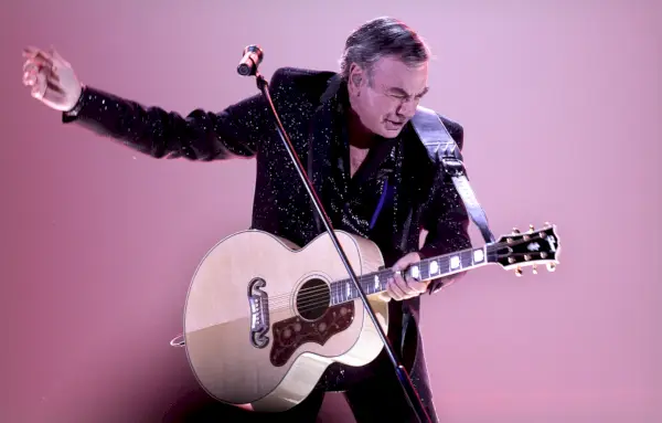 Neil Diamond antoi meille Amerikan ja osoitti meille myös sen rajat