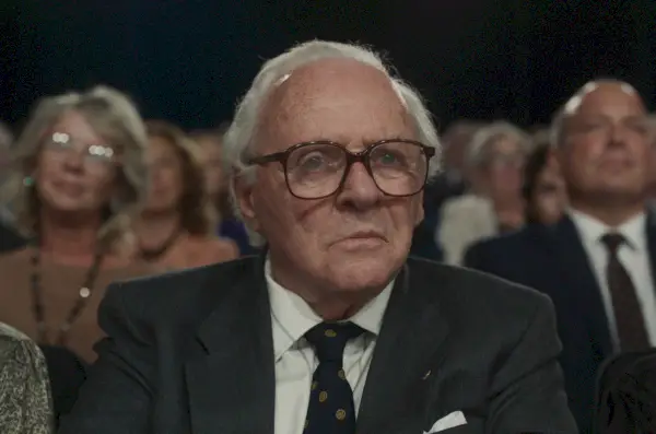 Anthony Hopkins on upea keskipiste elokuvassa 'One Life'