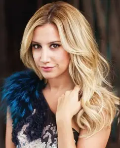 Ashley Tisdale PRéférée Color Starbucks Drink Film Filmine Animali Biografia