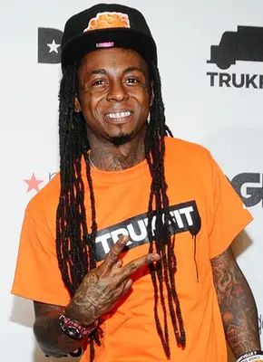 Rapador Lil Wayne Favorite of the Color Cars Numero Biografia