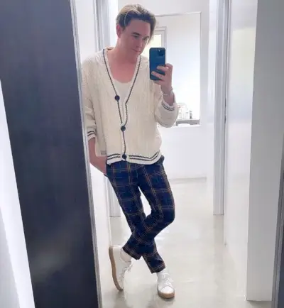 Den vackra Soul-sångaren Jesse McCartney ser tidlös ut år efter popberömmelse