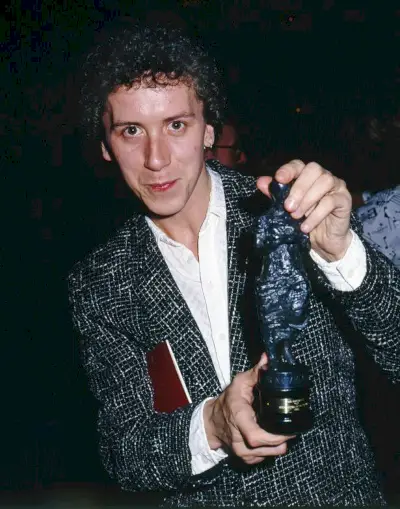 Paul sai kappaleestaan ​​jopa Ivor Novello -palkinnon