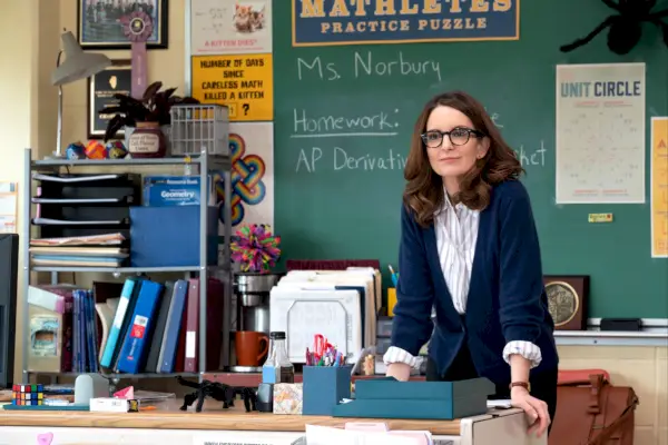 Bebe Wood esittää Gretchen Wieners -elokuvan 'Mean Girlsissä' ja tapaa jälleen Tina Feyn