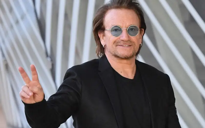 Bonon nettoarvo - Wiki, ikä, paino ja pituus, ihmissuhteet, perhe ja paljon muuta