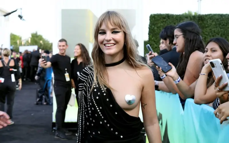 Victoria De Angelis Net Worth - Wiki, ikä, paino ja pituus, ihmissuhteet, perhe ja paljon muuta