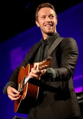 Chris Martin Body Measurements