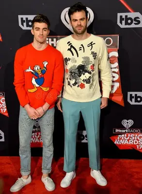 Alex Pall Height Weight Shoe Size