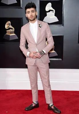 Zayn Malik Height Weight Stats