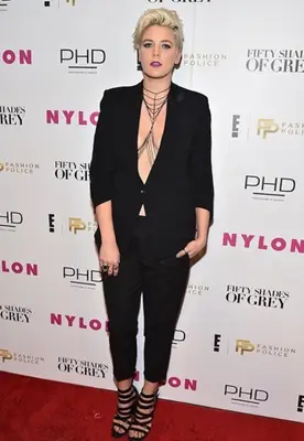 Betty Who Height Weight Facts