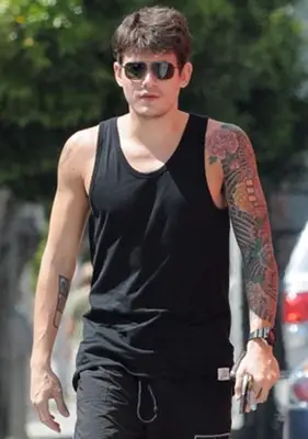 John Mayer Body Measurements