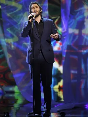 Josh Groban Height Weight Body Shape