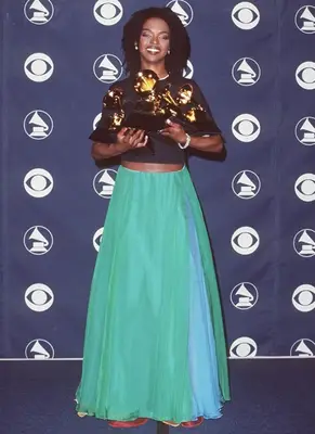 Lauryn Hill Height Weight