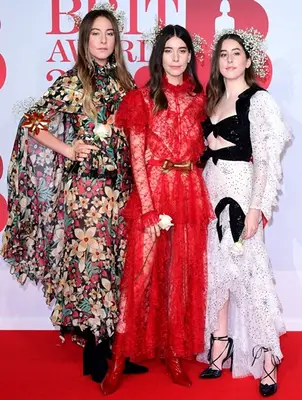 Alana Haim Height Weight Stats