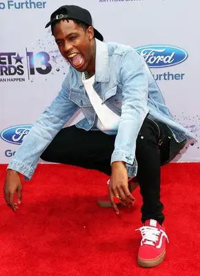 Travis Scott Body Measurements Shoe Size