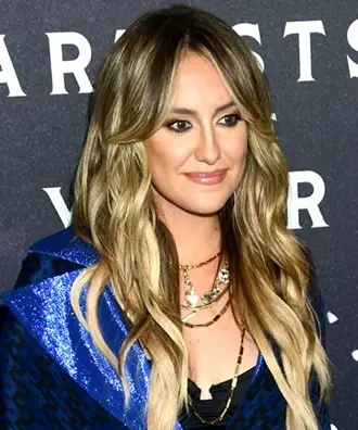 Singer Lainey Wilson