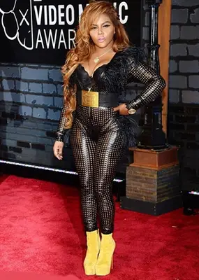 Lil Kim Height Body Figure Shape