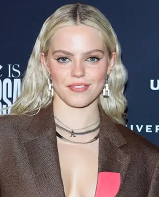 Il corpo di Renee Rapp misura le statistiche Peso delle scarpe