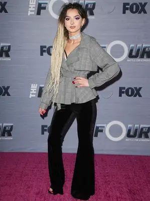 Zhavia Ward Height Weight Stats