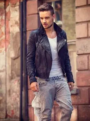 Liam Payne Body Measurements Shape