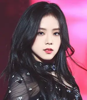 Kim Jisoo misura il peso di perforazione dei fatti del fattore di scarpa