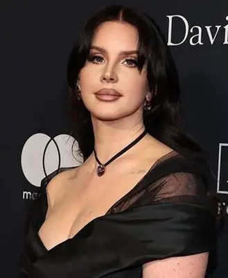 Lana Del Rey Profile