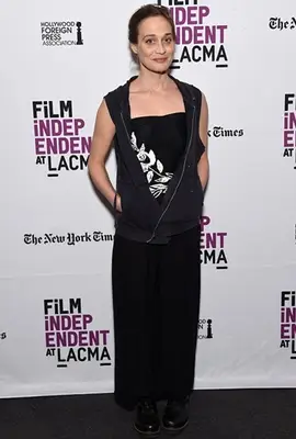 Fiona Apple Height Weight Body Shape