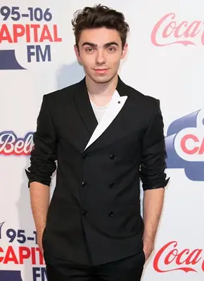Nathan Sykes Body Measurements Shoe Size