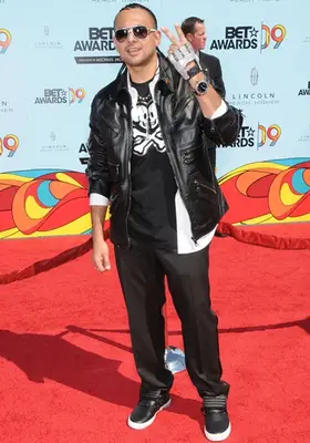 Sean Paul Height Weight Body Shape