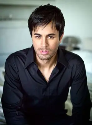 Enrique Iglesias Body Measurements