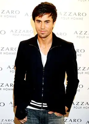 Enrique Iglesias Height Body Shape