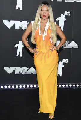 Karol G Height Weight Shoe Size