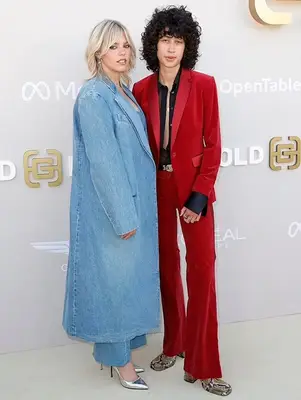 Towa Bird Height Weight Shoe Size