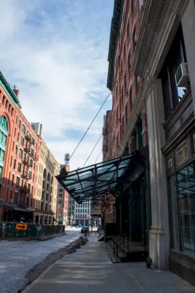 Markiisi Tribeca-rakennukseen, jossa Taylor Swift asuu. (Cara Genovese/New York Startracker)